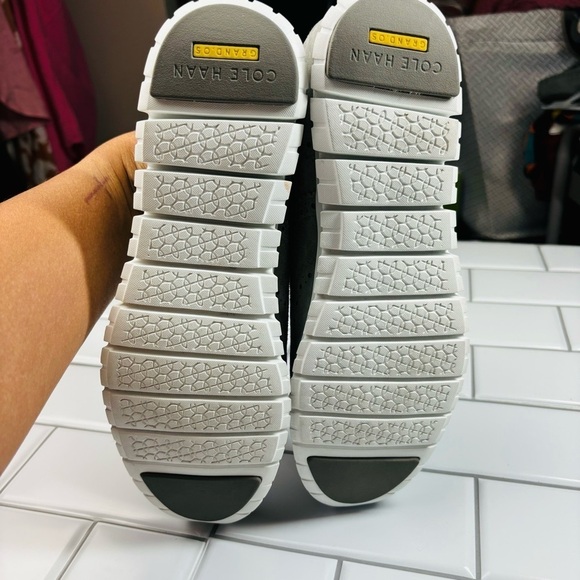 Women's ZERØGRAND Wingtip Oxfords IRONSTONE SUEDE-OPTIC WHITE size 11B - Picture 9 of 12